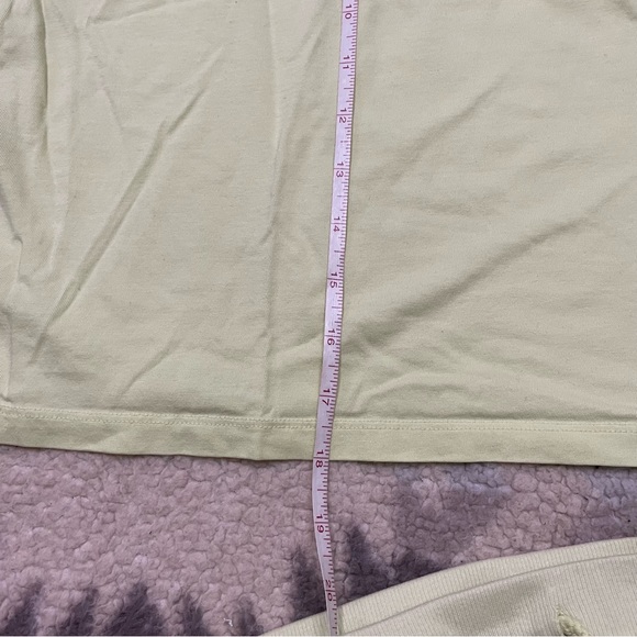 Colsie Women's Yellow Lounge Set w/ Crop Top & Shorts Sz Small - Picture 5 of 8